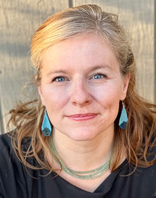 Brokke, Sarah